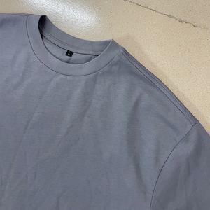 Camiseta Gráfica Personalizada de Algodón de Alta Calidad, Estilo Oversize, Corta, Desgastada, Lavado Ácido, para Hombre, Streetwear, Ecológica - Product Image 3