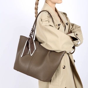 Sac à bandoulière décontracté en PU, nouveau style 2026, pour femme, idéal pour la personnalisation en petites séries. - Product Image 3