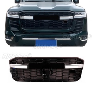 กระจังหน้ารถยนต์แบบแข่ง สำหรับ Toyota Land Cruiser LC300 2022 ชุดแต่งรถยนต์ ไม่มีไฟ - Product Image 1