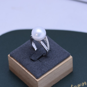 Bague en perle d'eau douce ronde blanche de 11-12 mm pour femmes, argent S925, lumière intense, défauts discrets, design ouvert réglable, tendance - Product Image 4