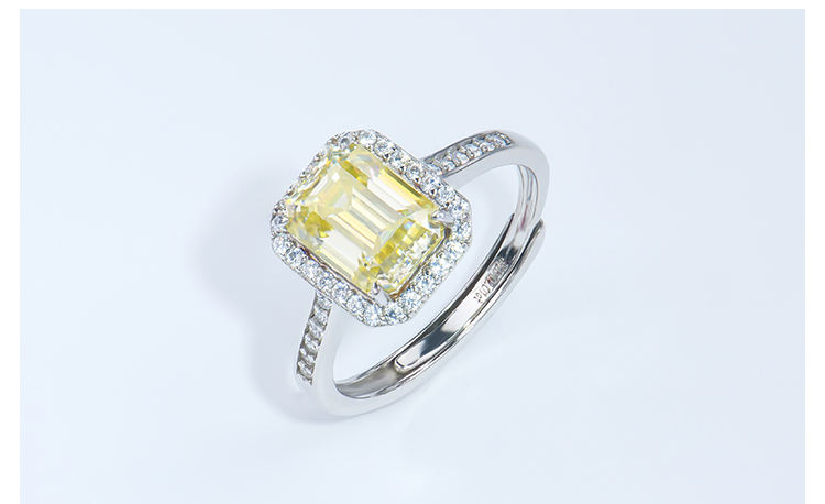 สีเหลือง