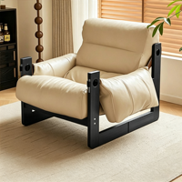 Fauteuil simple en cuir ciré de style rétro ; Fauteuil confortable avec structure en bois massif, adapté aux salons et aux hôtels