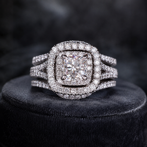 Set di Tre Anelli con Diamanti Simulati Quadrati per Donne, Gioielli con Micro Pavé per Matrimonio e Proposta - Product Image 5
