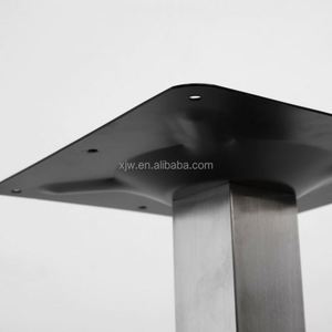 Base de Lámpara de Mesa Moderna de Hierro Wekis para Sala de Estar, Dormitorio, Uso en Hoteles - Venta al por Mayor de Fábrica China - Product Image 5