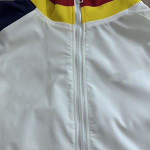 2526 sezon Retro tarzı almanya futbol kulübü rüzgar geçirmez ceket erkekler kadınlar için OEM hizmetleri numarası Set optionoem OEM hizmetleri - Product Image 4