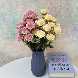 Fiori Artificiali di Seta all'Ingrosso, 24 Teste di Rose Felici di Alta Qualità per Decorazione d'Interni - Product Image 4