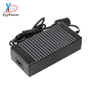 Cargadores Xe <span class=keywords><strong>Power</strong></span> <span class=keywords><strong>Adapter</strong></span> AC Để DC Chuyển Đổi 110V/240V Để 12V 15A <span class=keywords><strong>180W</strong></span> <span class=keywords><strong>Power</strong></span> Supply <span class=keywords><strong>Adapter</strong></span> Thuốc Lá Nhẹ Hơn - Product Image 2