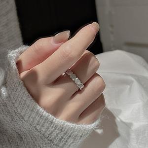 Anillo de Plata de Ley S925 con Corazón Cepillado, Diseño Vintage de Lujo Simple, Incrustado con Moissanita, Anillo Abierto Ligero - Product Image 2