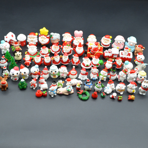 Giocattoli per bambini a basso costo per regalare piccole decorazioni in resina natalizia figure molto piccole statue di cervi animali 3d artigianali mini orso - Product Image 3