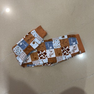 Set Pigiama in Bambù 2 Pezzi con Stampa Occidentale, Scatola Misteriosa, Pigiami in Bambù per Bambini, Abbigliamento da Notte, Completo per Ragazzi - Product Image 3