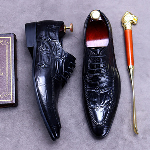 Nouvelles chaussures habillées en cuir embossé pour hommes de grande taille et chaussures en cuir de vache à bout pointu pour hommes - Product Image 4