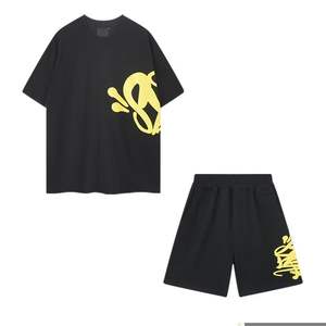 Conjunto de camiseta de manga corta informal y holgada con estampado de letras en espuma, moderno y elegante, y pantalones Syna de cinco puntos, ideal para el verano. - Product Image 4