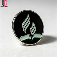 Badge en métal émaillé personnalisé en usine pour l'Église de la Septième Journée Adventiste (SDA) – Logo SDA, Bible ouverte, Croix, Flamme – Épinglette en métal émaillé