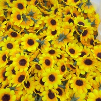 Vente en gros de têtes de tournesol de 2,5 à 14 cm, accessoires de fleurs artificielles en tissu de soie pour la décoration de la maison