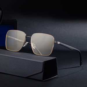 Lunettes de soleil polarisées carrées Ks-3835 pour hommes, monture noire, verres en nylon, protection UV400, pare-soleil de classe 2, monture en plastique et métal - Product Image 4