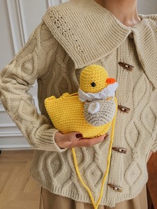 Nuevo Bolso de Mujer, Lindo Bolso Cruzado con Diseño de Patito Amarillo, Mini Bolso Tejido a Mano - Product Image 1