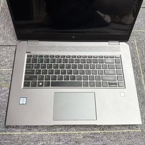 Estación de Trabajo Móvil HP ZBook Studio 15 G5 E2176M I7 8850H 16GB RAM 512GB SSD NVIDIA P1000 4GB Gráficos, Usada, Venta al Por Mayor - Product Image 3
