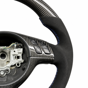 Volant en fibre de carbone Alcantra pour BMW F10 F30 F11 F31 F32 F07 F12 F22 F36 M3 M6 M340i M3 M5 M6 E90 X5 E70 X1F48 E87 E92 E60 E46 - Product Image 5