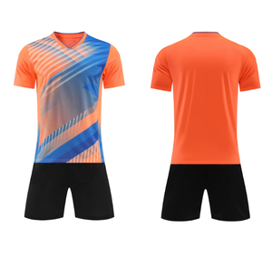 Pengiriman Gratis Jersey Sepak Bola Retro Kualitas Tinggi Buatan Thailand oleh Produsen, Set Sepak Bola Cepat Kering dan Bernapas - Product Image 1