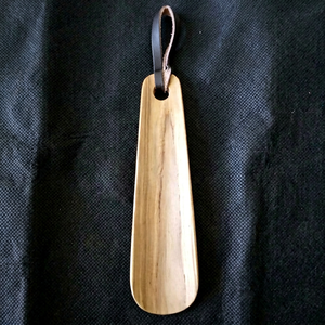 Técnica artesanal de cuerno de zapato de madera pulida de 6 pulgadas personalizada, boda personalizada, regalo de San Valentín, artesanía Natural para hombres - Product Image 1