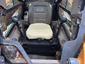 Pour chargeuse compacte SR200 440HD 580M modèle 2024 fabriquée aux États-Unis, moteur, boîte de vitesses et pompe de bonne qualité, puissance 74KW, charge nominale 952KG - Product Image 4