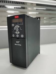 המקורי <span class=keywords><strong>Danfoss</strong></span> כונן FC51 FC301 FC302 VFD VLT כונן ממירי תדר <span class=keywords><strong>Danfoss</strong></span> VFD - Product Image 6