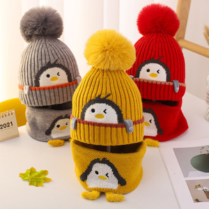 Ensemble de bonnet en tricot d'hiver pingouin de dessin animé mignon pour bébé de 1 à 3 ans Chapeau doux et chaud pour bébé avec pompon - Product Image 2