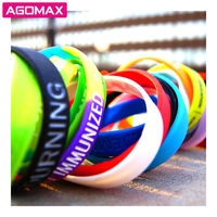 Muestra Gratuita de Pulseras de Silicona Ligeras con Grabado en Relieve y Relleno de Color, Pulseras de Goma para Promoción de Marca OEM