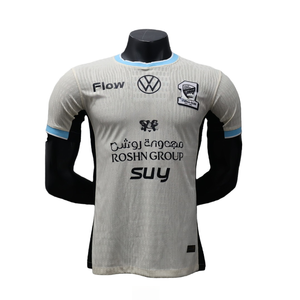 Fabricante de camisetas de fútbol retro, logotipo bordado 3D de silicona personalizado, diseño cortado y cosido, camisetas de fútbol vintage - Product Image 1