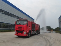 Camion de pompiers à mousse et eau ISUZU de 16 000 litres avec système de pompage, camion de sauvetage multifonction à vendre