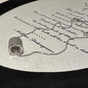 Collier pendentif pour femme en argent pur S925, serti de diamants brossés, turquoise, style antique de luxe léger, design ovale - Product Image 5