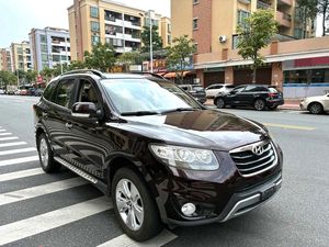 Hyundai Santa Fe 2.4L 6AT 2012 Usado, SUV de 7 Plazas – SUV Familiar Espacioso, Tracción en las Cuatro Ruedas para Exportación - Product Image 3