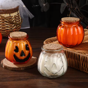 Bougie parfumée LANJO Halloween Jack O Lantern dans un bocal en verre orange avec un design classique de citrouille pour la décoration des fêtes - Product Image 1
