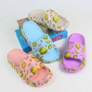 Nouveau design de <span class=keywords><strong>claquettes</strong></span> originales <span class=keywords><strong>pour</strong></span> <span class=keywords><strong>femmes</strong></span> sandales plates de haute qualité <span class=keywords><strong>pour</strong></span> <span class=keywords><strong>femmes</strong></span> - Product Image 4