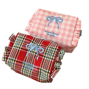Pochette à maquillage personnalisée, sac cosmétique de luxe pour parfums, avec nœud et volants, sacs cadeaux décoratifs à carreaux pour cosmétiques - Product Image 1