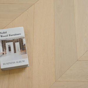 เชฟรอนไม้เชิงวิศวกรรมพื้นไม้ปาร์เก้ลวดเคลือบยูวีสีขาวแปรงโอ๊คพื้นไม้<span class=keywords><strong>ลอย</strong></span> - Product Image 1