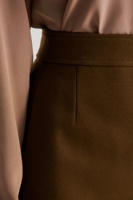 Jupe trapèze décontractée à la mode de haute qualité personnalisée en usine, Mini style gris-beige, vente chaude en gros de vêtements pour femmes