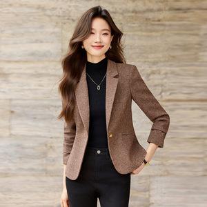 Women's Wool Blazer Khaki Solid Color No-Wrinkle Treatment Professional Commuter Suit Jacket - Product Image 2