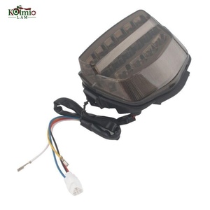 Ajuste de la luz trasera de la motocicleta Artudatech para <span class=keywords><strong>Honda</strong></span> 2008 2009 2010 2011 <span class=keywords><strong>2012</strong></span> CBR1000RR CBR <span class=keywords><strong>1000RR</strong></span> Accesorios - Product Image 3
