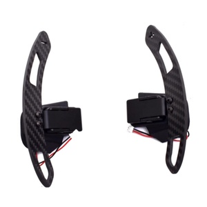 Convient pour Audi R8 TTRS Volant modifié Palettes magnétiques en fibre <span class=keywords><strong>de</strong></span> carbone Palettes <span class=keywords><strong>de</strong></span> changement <span class=keywords><strong>de</strong></span> vitesse mécaniques - Product Image 3