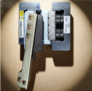 Système de freinage de sécurité d'ascenseur mécanique avancé avec assemblage de ressort à disque pour des performances de freinage stables - Product Image 2