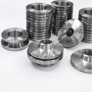 ASME B16.5 Klasse 150 <span class=keywords><strong>300</strong></span> Edelstahl 316L Schweißflansch WN RF Geschmiedeter Rohrflansch - Product Image 1