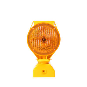 Barrière de sécurité routière bon marché d'usine, lampe de signalisation clignotante, fusée éclairante solaire à LED, lumière de barricade pour la sécurité des travaux de construction - Product Image 1