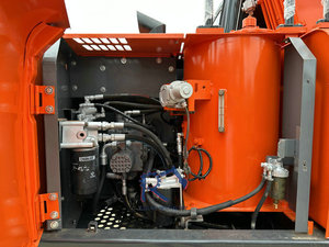 Offre Spéciale : Excavatrice Hitachi ZX120 d'occasion, 12 tonnes, modèle 2024, sur chenilles, avec moteur, boîte de vitesses, pompe, moteur et roulements - Meilleure Vente - Product Image 6
