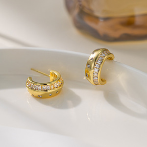 Boucles d'oreilles rondes géométriques en cuivre avec serti de zircon couleur or, bijoux de mode EDB 042 - Product Image 4