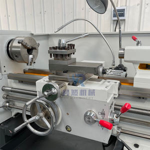 Tornio Manuale di Precisione per Lavorazione Metalli C6136 con Distanza tra Punte 750mm - Product Image 4