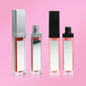 Producto de maquillaje recién llegado, brillo de labios brillante vegano de Etiqueta Privada, brillo de labios con luz LED al por mayor con espejo y logotipo personalizado - Product Image 1