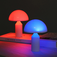 Lampe de nuit LED en forme de champignon portable, alimentée par batterie, lampe de table décorative, commande tactile, changement de couleur, lampe de bureau