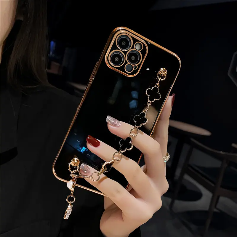 Luxury design silicone phone case with chain for 11 12 13 14 15promax