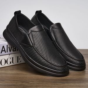 First Layer Cowhide <b>Men</b> <b>Closed</b> <b>Toe</b> Slip On <b>Sandals</b> Breathable Summer Casual Flat Rubber Outsole Checkered Pattern - Product Image 2